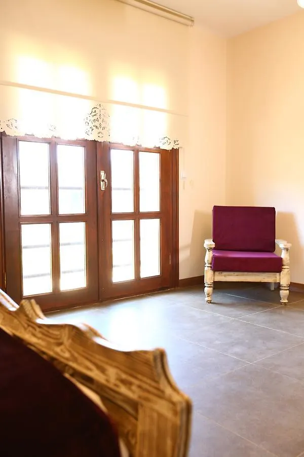 Espira Otel Smirne 3*,