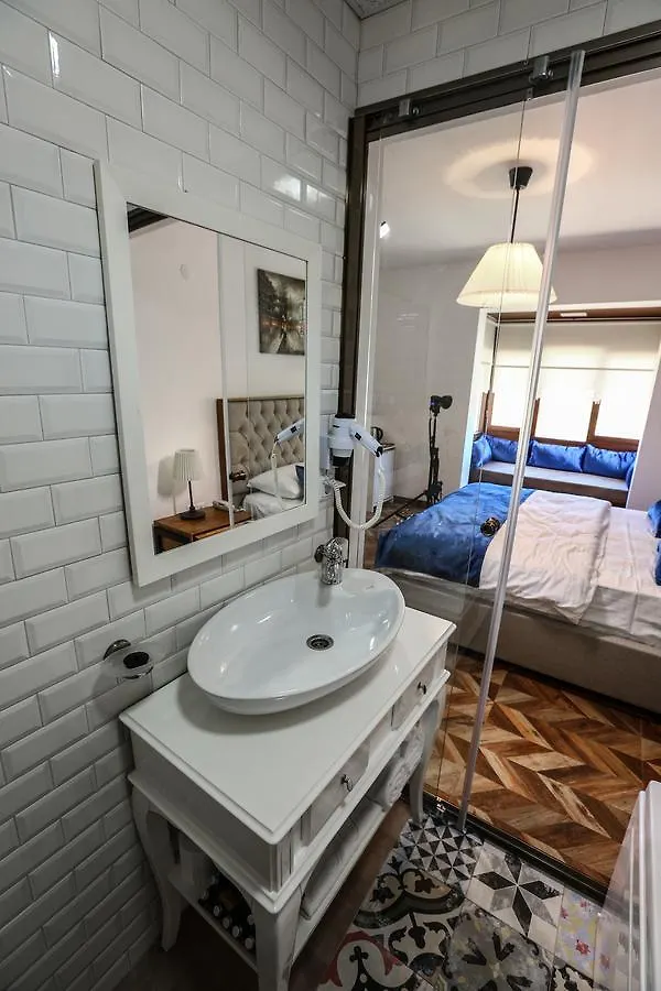 Espira Otel Smirne 3*,
